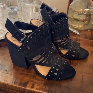 Brand New Vince Camuto Block Heel Sandals 💕